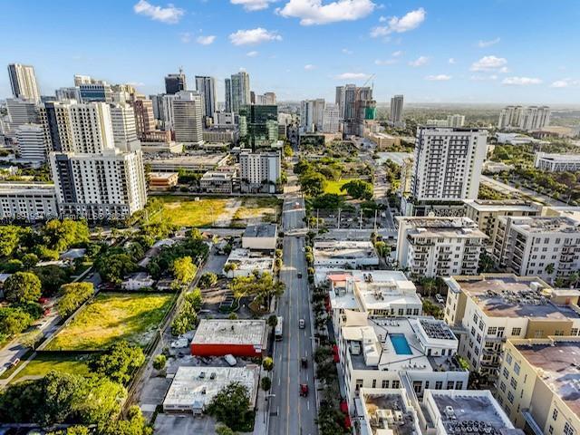 3 of 28 - 425 N Andrews Ave, Fort Lauderdale, FL