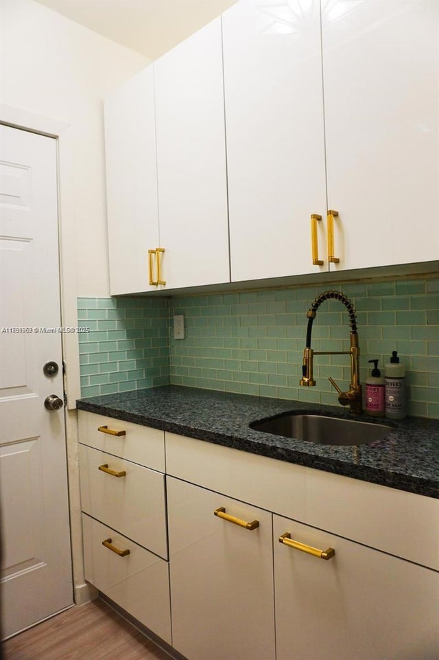 4 of 15 - 3030 Collins Ave 1e, Miami Beach, FL