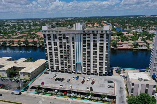 1 of 41 - 1600 S Ocean Dr 15j, Hollywood, FL