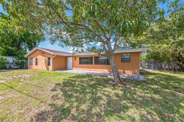 2 of 15 - 10108 S Windtree Ln S, Boca Raton, FL