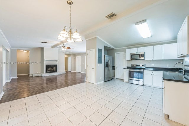 3 of 15 - 10108 S Windtree Ln S, Boca Raton, FL