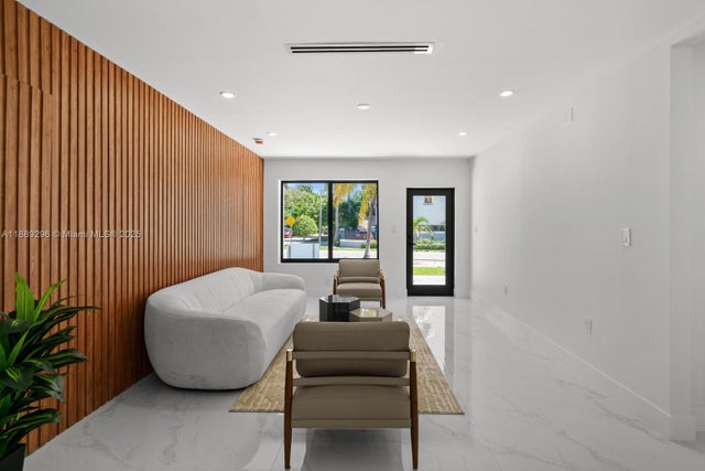 3 of 16 - 2530 Sw 19th Ave, Miami, FL