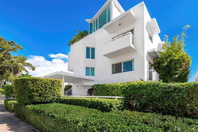 1 of 31 - 945 Jefferson Ave 103, Miami Beach, FL