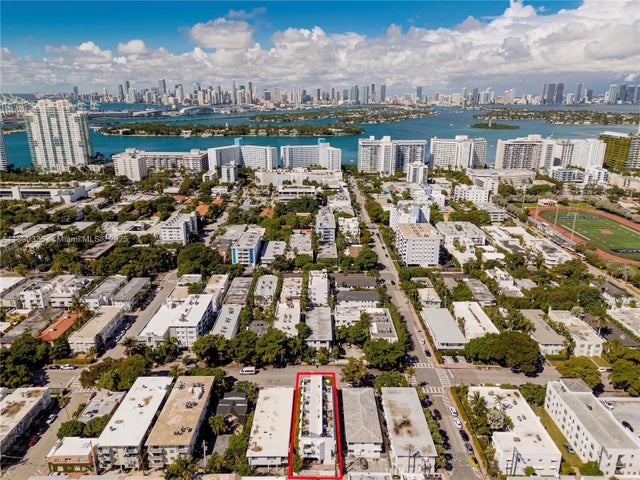 2 of 31 - 945 Jefferson Ave 103, Miami Beach, FL