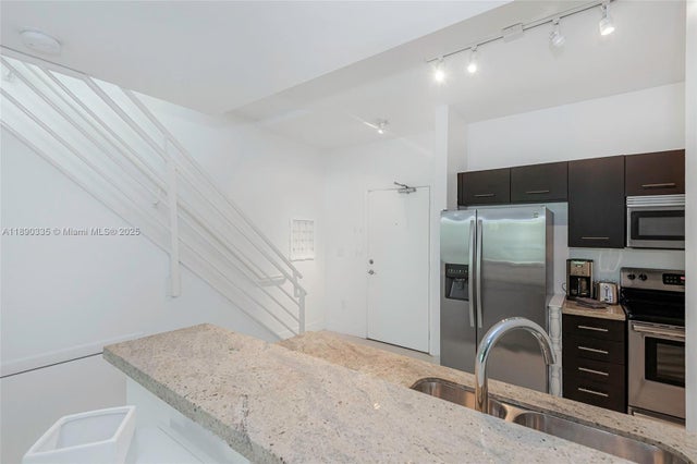 5 of 31 - 945 Jefferson Ave 103, Miami Beach, FL