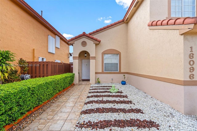 3 of 52 - 16096 Sw 85th St, Miami, FL