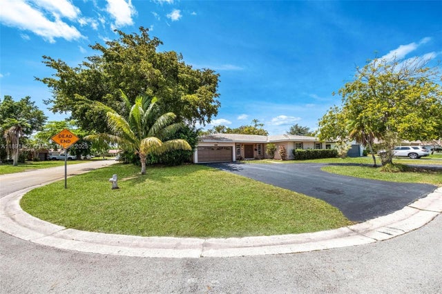 2 of 49 - 10840 Nw 40th St, Coral Springs, FL