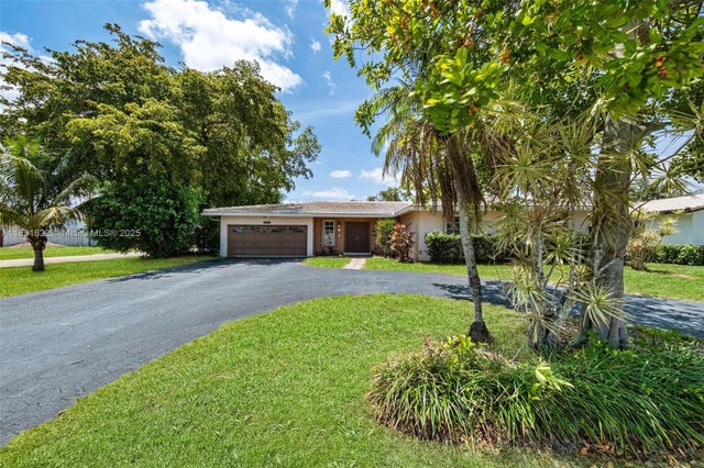 4 of 49 - 10840 Nw 40th St, Coral Springs, FL