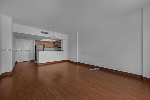 4 of 19 - 140 S Dixie Hwy 533, Hollywood, FL