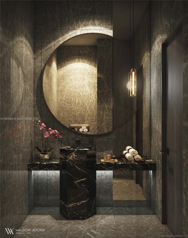 4 of 6 - 300 N Biscayne Blvd 4408, Miami, FL