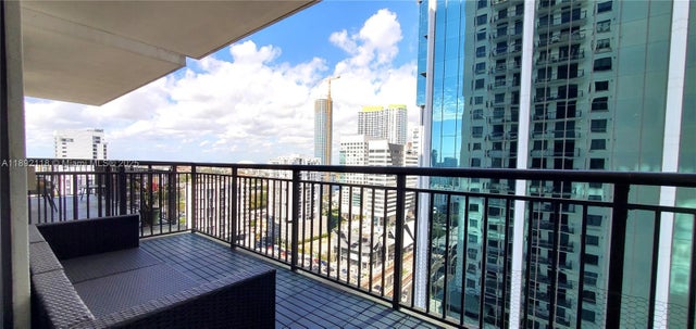 3 of 28 - 999 Sw 1st Ave 2115, Miami, FL