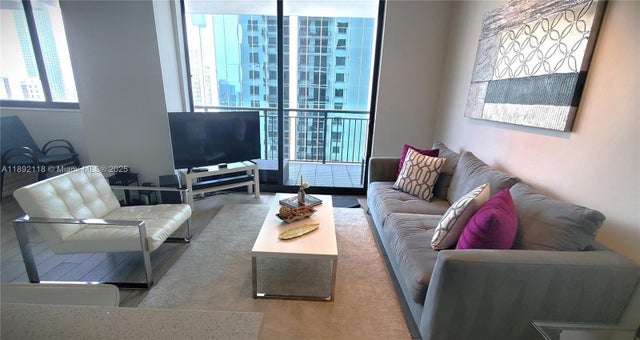 4 of 28 - 999 Sw 1st Ave 2115, Miami, FL