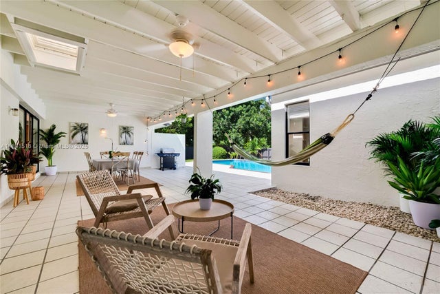 4 of 35 - 8345 Sw 168th Ter, Palmetto Bay, FL