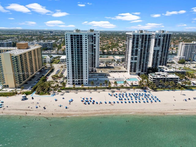 2 of 30 - 2301 S Ocean Dr 307, Hollywood, FL