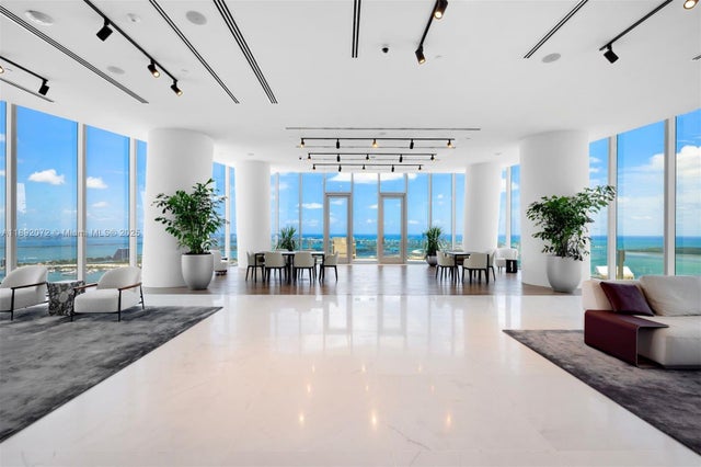 1 of 38 - 300 Biscayne Blvd Way 1005, Miami, FL