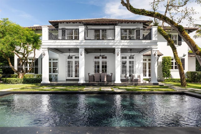 1 of 27 - 8150 Sw 52nd Ave, Miami, FL