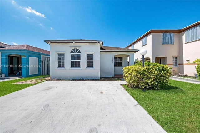 4 of 39 - 13910 Sw 160th Ter, Miami, FL