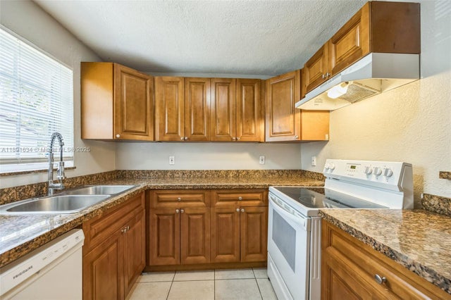 2 of 15 - 2515 N 66th Ave, Hollywood, FL