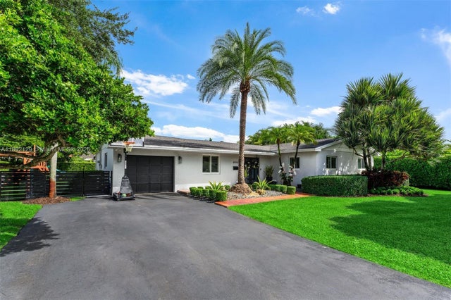 2 of 34 - 8995 Sw 83rd St, Miami, FL