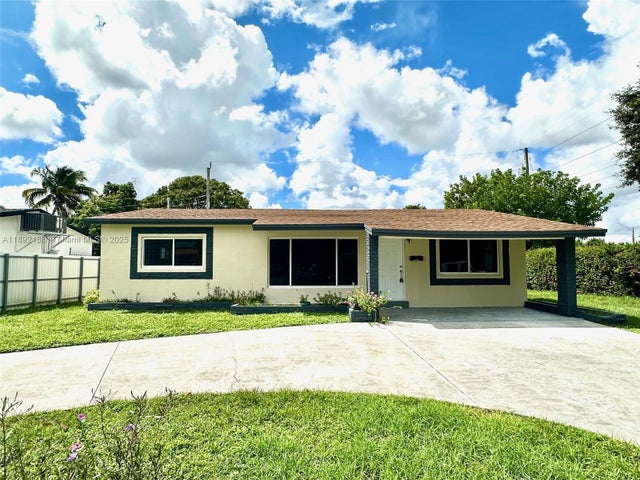 3 of 30 - 2340 N 69th Way, Hollywood, FL