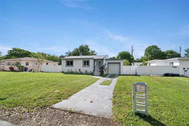 2 of 21 - 210 Nw 126th St, North Miami, FL