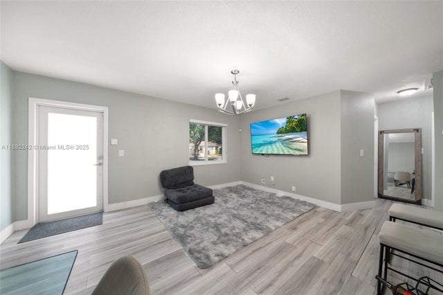 4 of 21 - 210 Nw 126th St, North Miami, FL