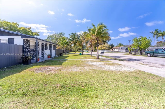 3 of 25 - 19513 Sw 116th Ave, Miami, FL