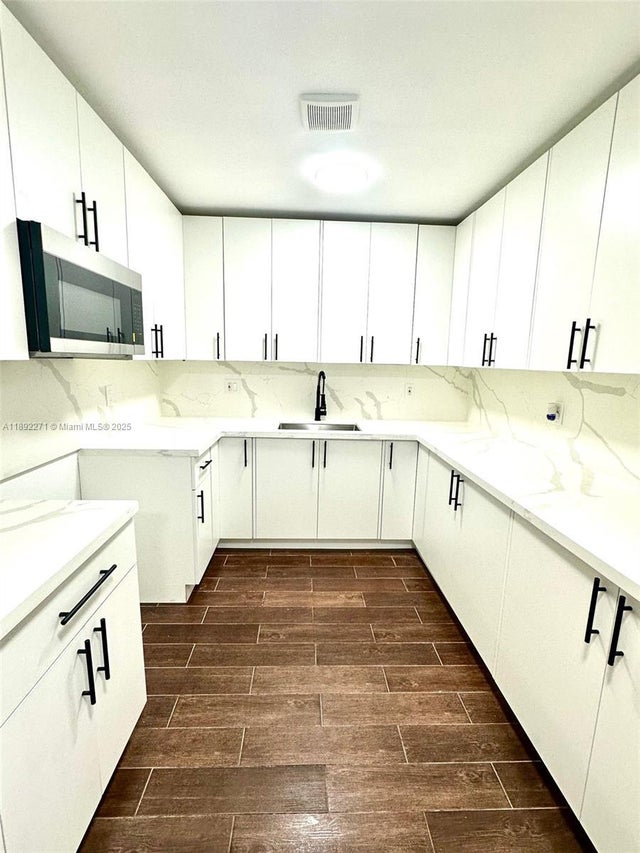 3 of 33 - 1940 Nw 153rd St, Miami Gardens, FL