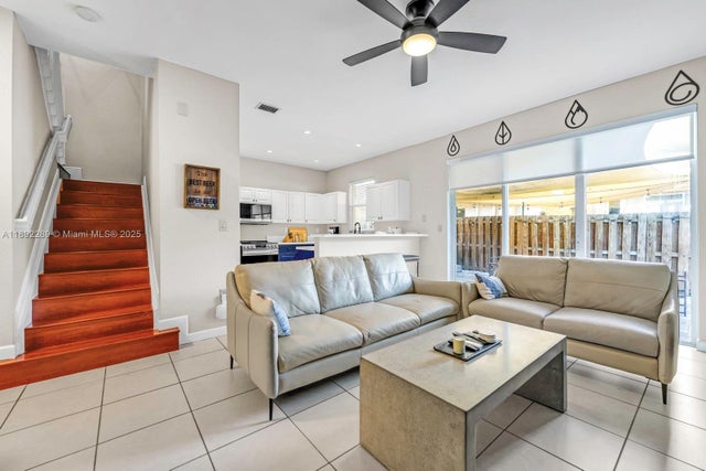 5 of 28 - 12781 Sw 135th Ter 12781, Miami, FL