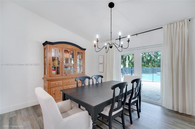 5 of 24 - 5340 Lancelot Ln, Davie, FL