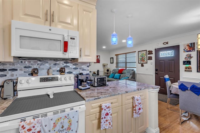 2 of 33 - 765 Normandy P 765, Delray Beach, FL
