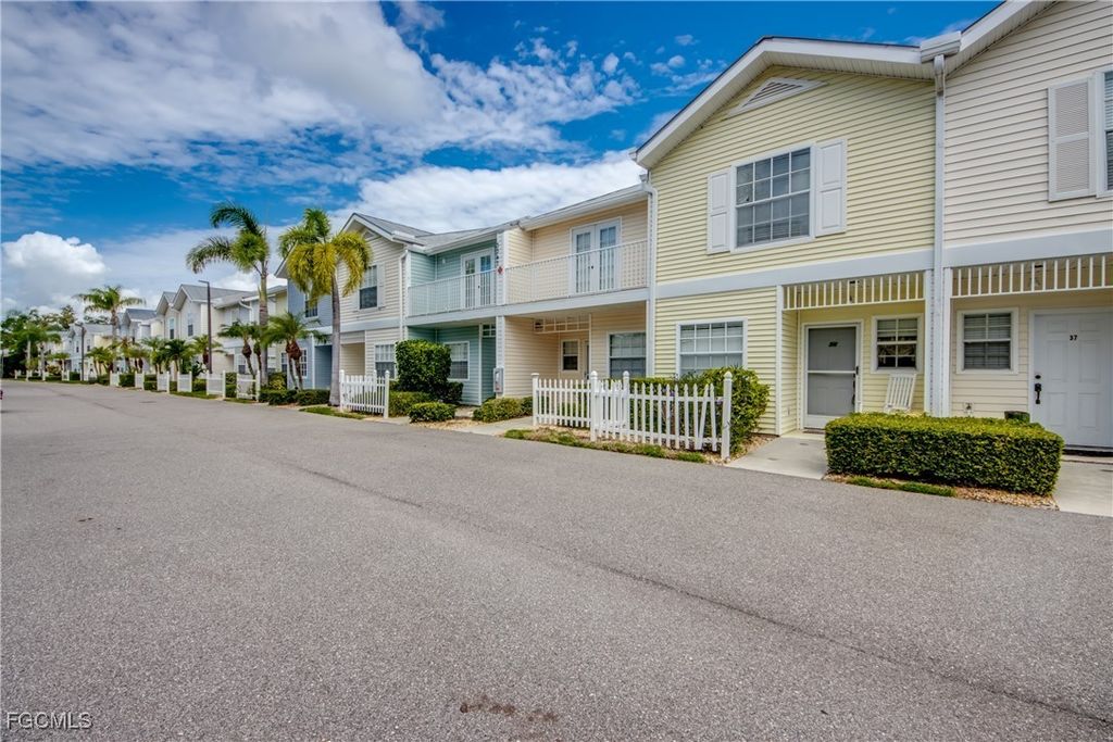 3347 N Key Dr 36, NORTH FORT MYERS