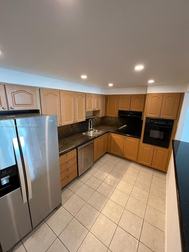 2 of 15 - 19390 Collins Ave 820, Sunny Isles Beach, FL