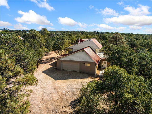 32 Wilowa Lane, Santa Fe