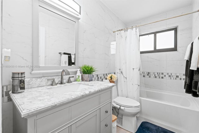 4 of 27 - 2 Flint Way, Boynton Beach, FL