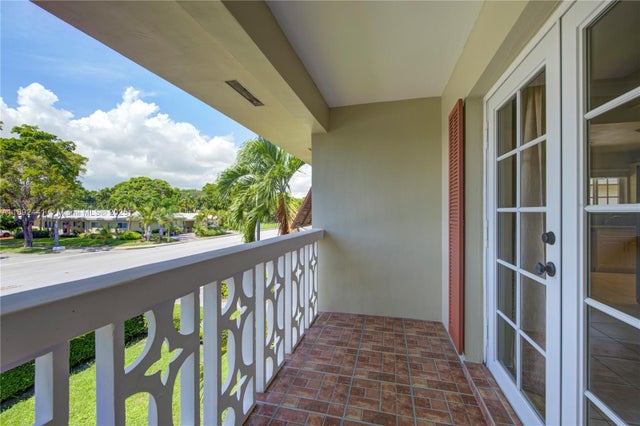 4 of 42 - 3609 S Le Jeune Rd, Coral Gables, FL