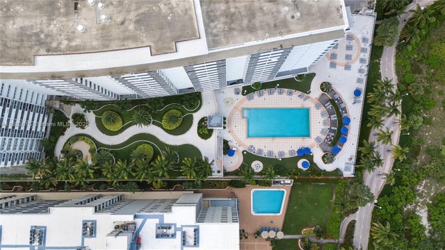 2 of 63 - 100 Lincoln Rd 323, Miami Beach, FL