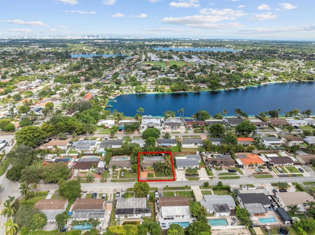 1 of 34 - 4855 Sw 94th Ave, Miami, FL