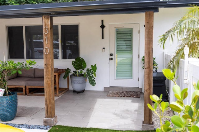2 of 58 - 310 Ne 12th Ave, Pompano Beach, FL