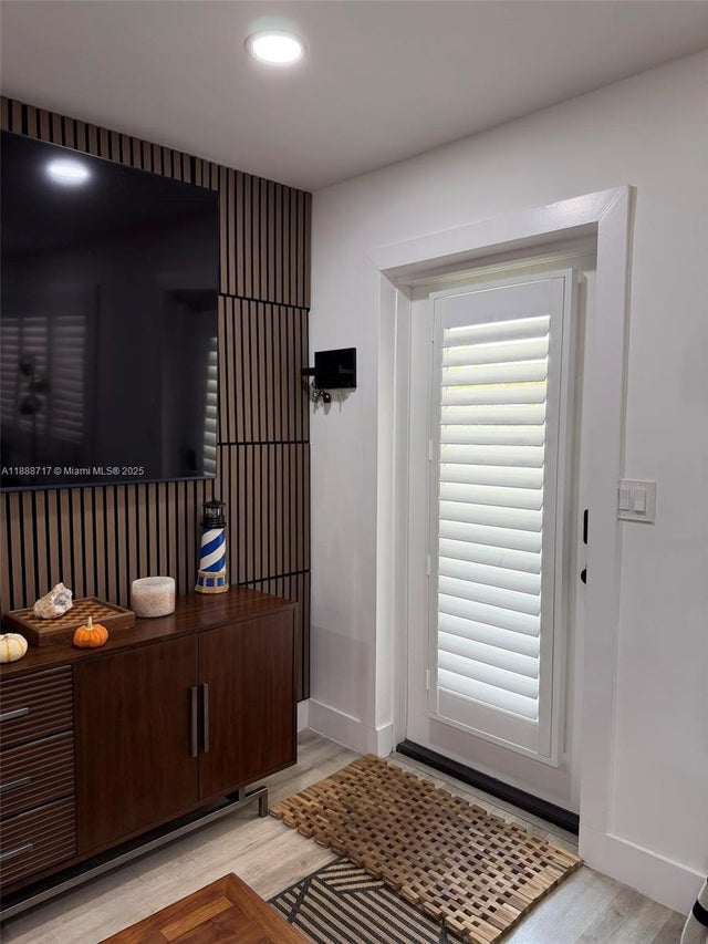 5 of 58 - 310 Ne 12th Ave, Pompano Beach, FL