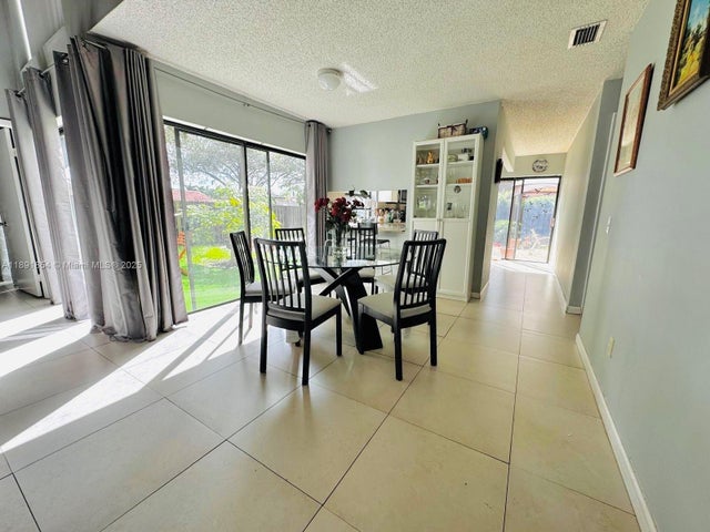 4 of 26 - 11796 Sw 134th Pl, Miami, FL