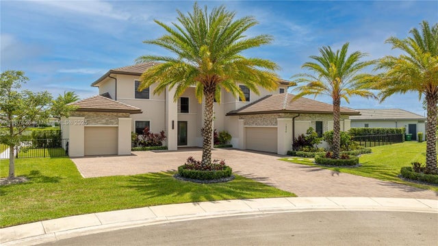 2 of 46 - 1830 Meadows Dr, Davie, FL