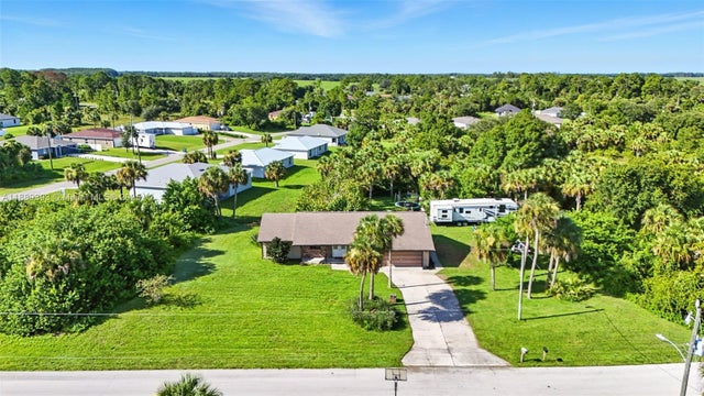 4 of 46 - 5006 Pike Ln, La Belle, FL