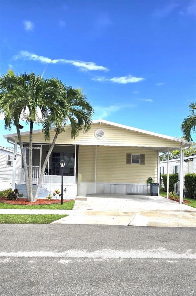 3 of 24 - 16 Holly Ln, Davie, FL