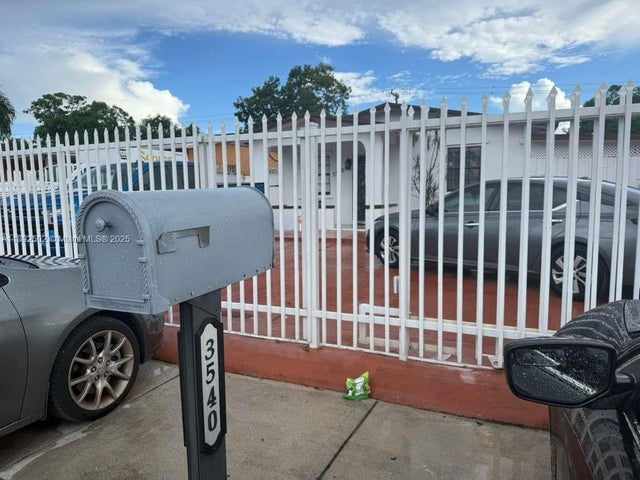 4 of 55 - 3540 Nw 97th St, Miami, FL