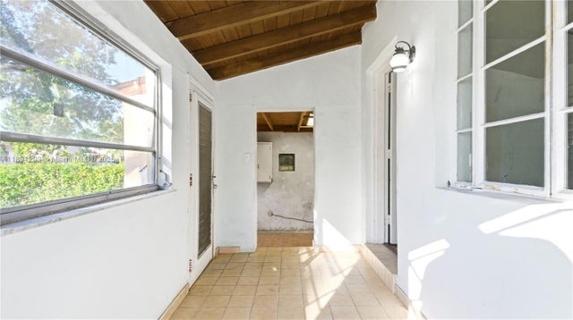 4 of 27 - 5611 Sw 6th St, Miami, FL