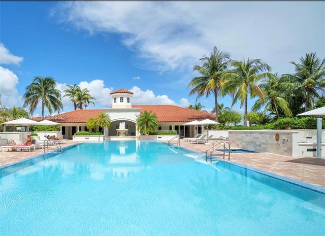 3 of 21 - 20000 E Country Club Dr Ph01, Aventura, FL