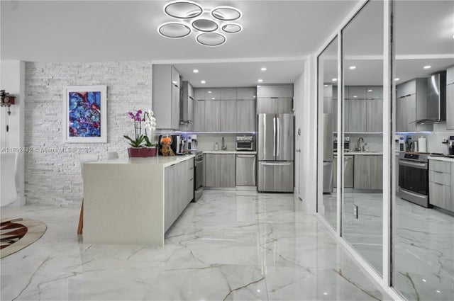 4 of 47 - 770 Ne 69th St 5d, Miami, FL