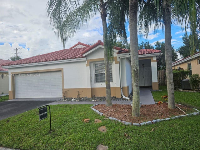 1 of 7 - 32 Gables Blvd, Weston, FL