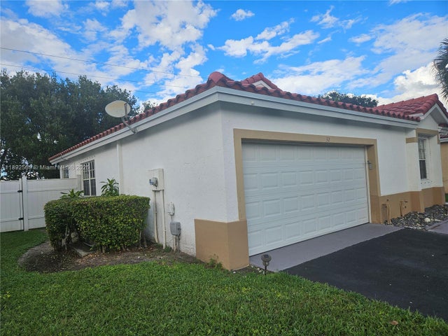 2 of 7 - 32 Gables Blvd, Weston, FL